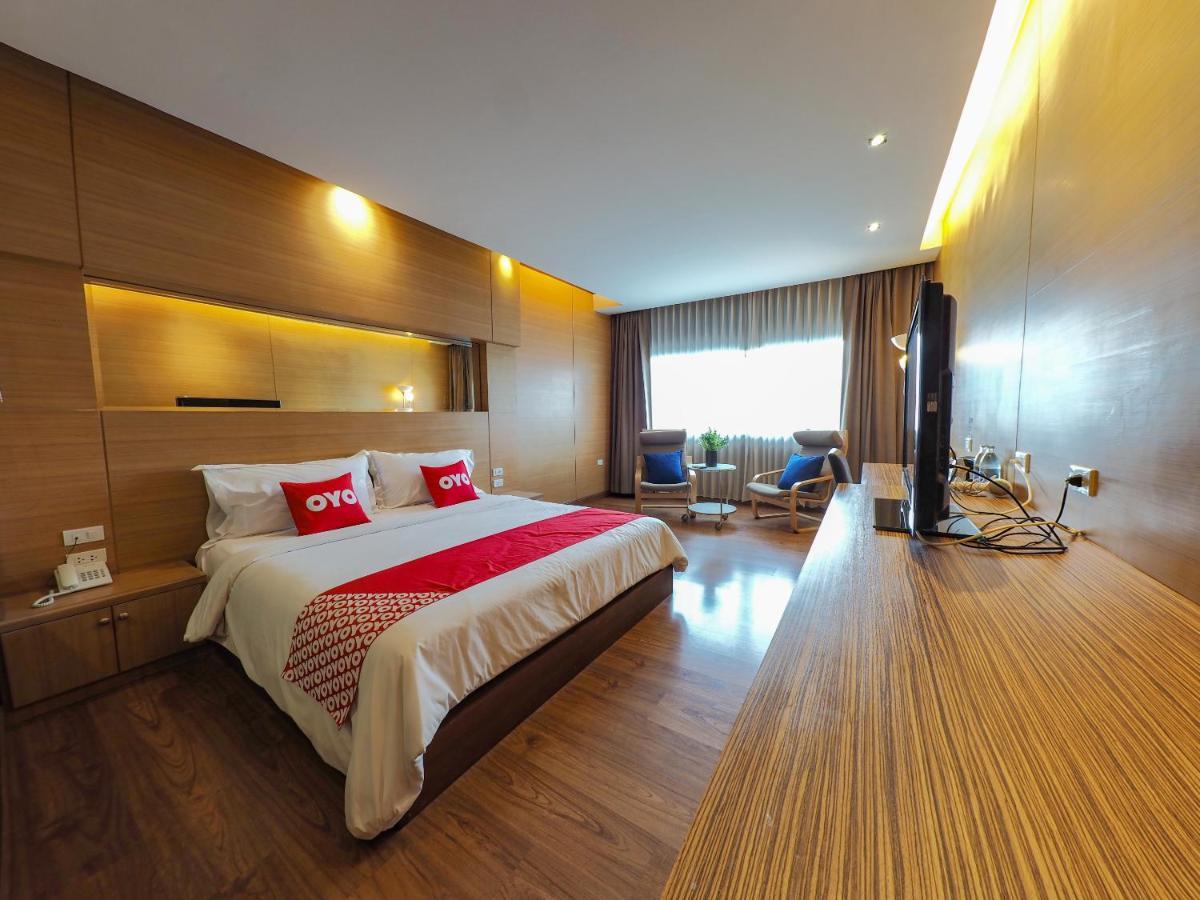 Nipa Garden Hotel Сурат-Тхані Екстер'єр фото